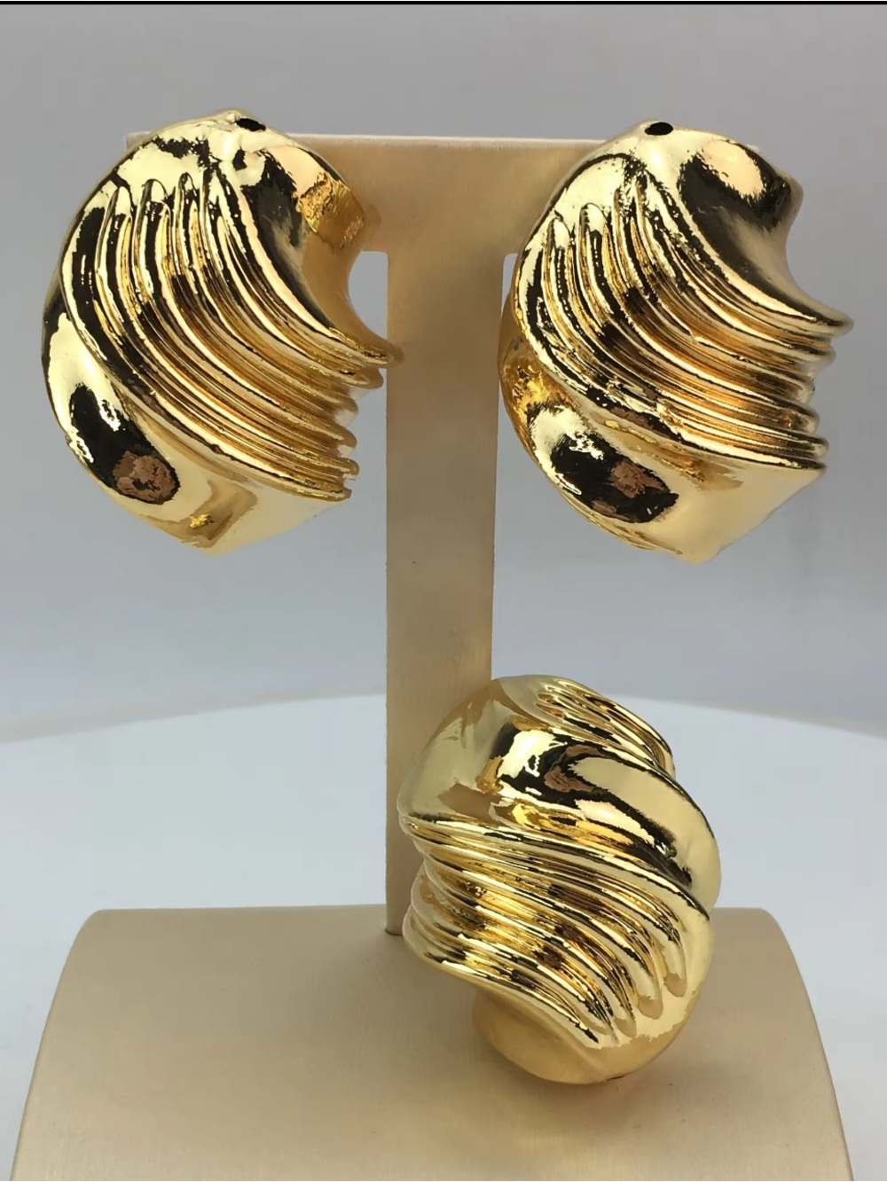 Gold Statement Necklace and Earring Set - Women Jewelry - Picture 3 of 7